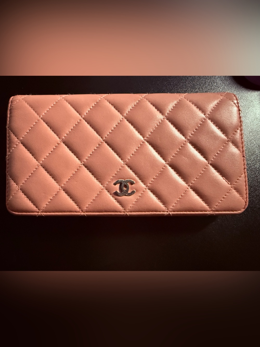 CHANEL Quilted Leather Wallet - Dusky Pink